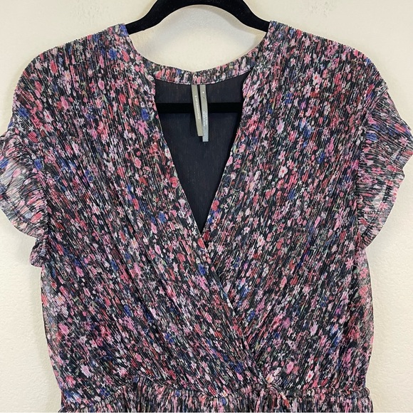 Anthropologie Floral Metallic Pleated Surplice Peplum Blouse Size Medium - Picture 7 of 10
